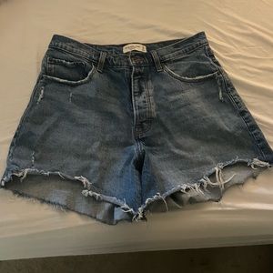 Abercrombie and Fitch high rise curve love dad shorts